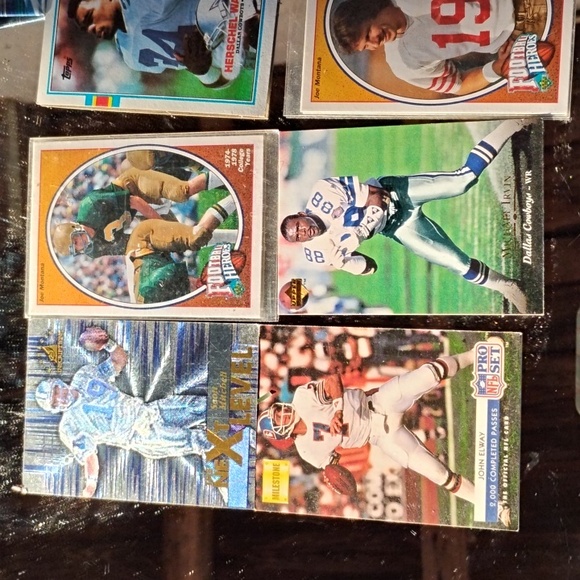 Assorted Sports Trading Cards Collection - Picture 2 of 4